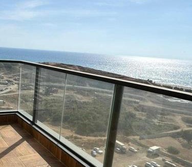 Bat Yam Apartamento | O&O Group-Charming 4BR APT with Stellar Sea View