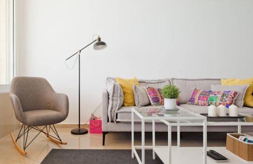 Bat Yam Apartamento | O&O Group-Exciting Beach View Best Loc Bat-Yam 3BR