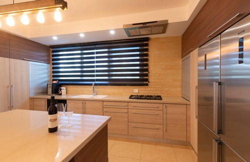 Rishon LeTsiyon Apartamento | O&O Group - Huge Villa With Jacuzzi By The Beach