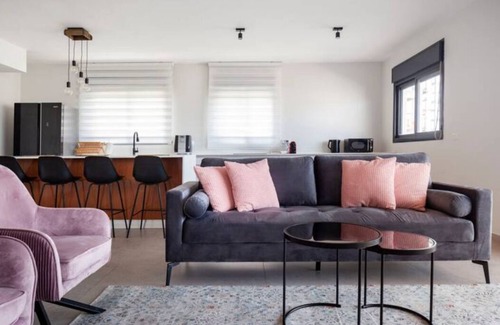 Bat Yam Apartamento | O&O Group - Top Penthouse On The Beach