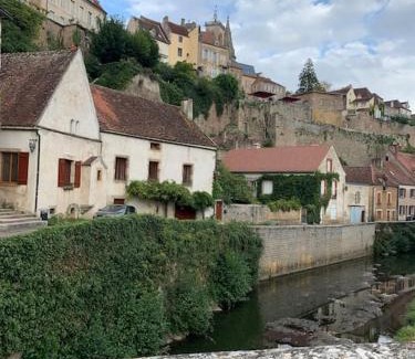 Semur-en-Auxois Apartamento | O p’tit chez soi