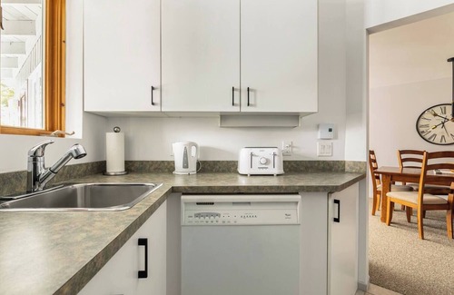 Mont-Tremblant Condominio | O'Tremblant-Nature with Fireplace/Plein air avec foyer