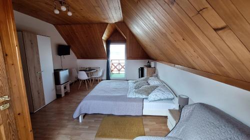Zywiec Casa | O.W. MEGA nad jeziorem