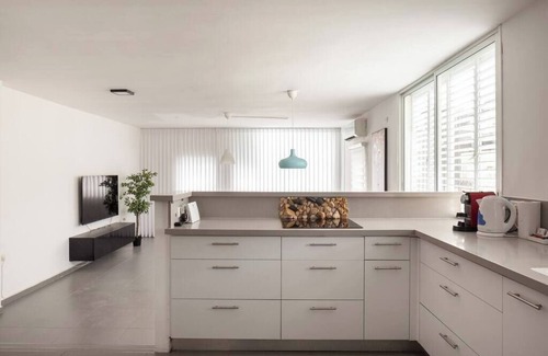 Bat Yam Apartamento | acogedor apto. corazón de Bat-Yam 3 minutos a pie de playa