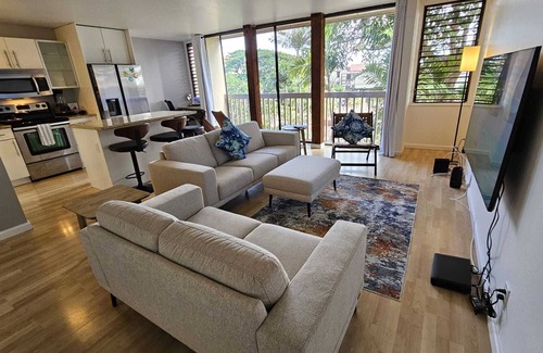 Makaha Valley Condominio | OAHU Resort Getaway, Beach Close, Guard Gated, Pools, Spas, Tennis, Pickle Ball!