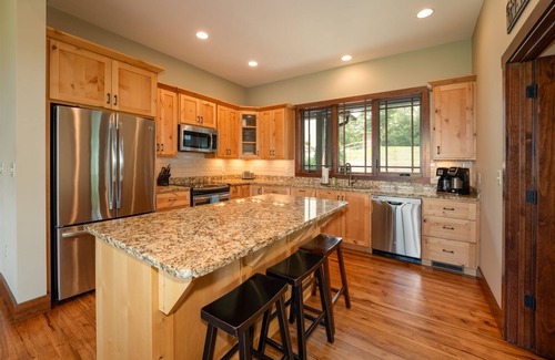 Pisgah Forest Casa | Oak Cottage in Sutton Knob | 2 Bed, 2 Bath