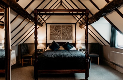 Cannock Hotel | Oak Farm Hotel
