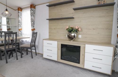 Denny Casa | Oak