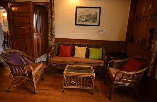 Rajgarh Casa | Oak hill homestay