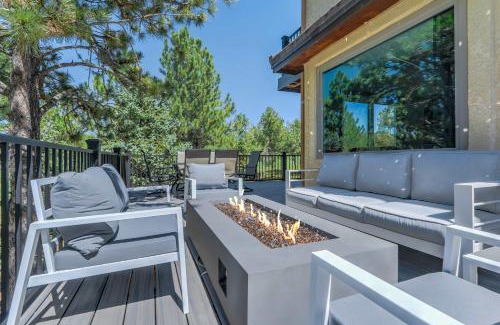 Woodmoor Casa | Oak Hills Estate Luxe Forest Escape Near USAFA