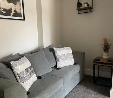 King's Lynn Apartamento | Oak House - 3 Bedroom Townhouse with free parking in the town centre by ShortStays4U