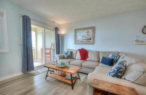 Caswell Beach Casa | Oak Island Beach Villa 406-The Turtle Nest