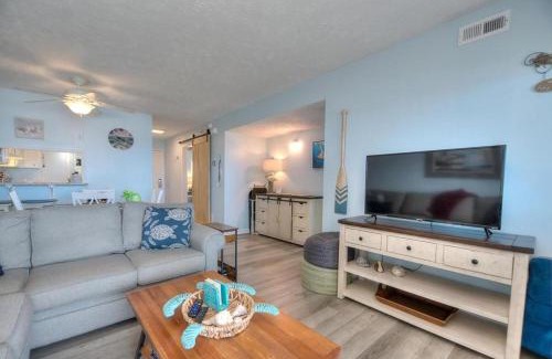 Caswell Beach Casa | Oak Island Beach Villa 406-The Turtle Nest