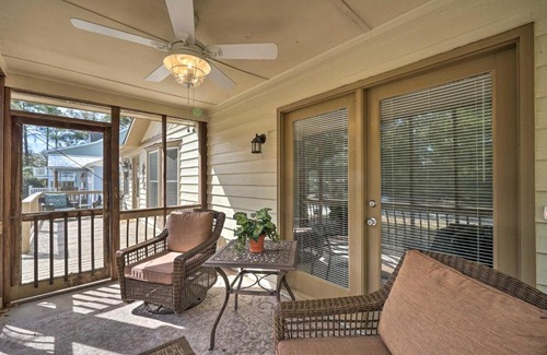 Long Beach Casa | Oak Island Getaway with Yard - Walk to Beach!