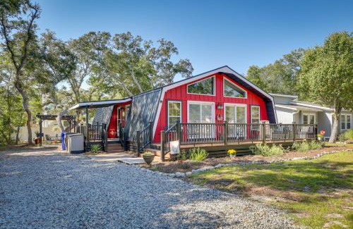 Tranquil Harbour Casa | Oak Island Vacation Rental with Decks, Walk to Beach