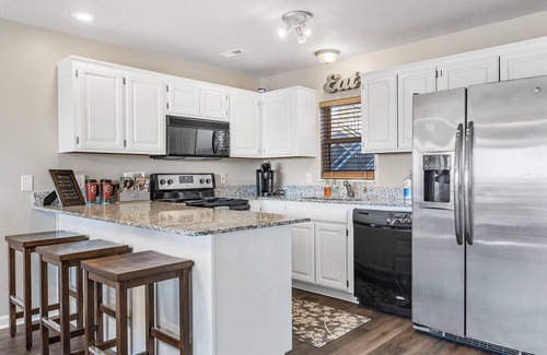 Branson West Condominio | Oak Lane Escape - Branson - Resort Condo on Golf Course w/ Endless Amenities