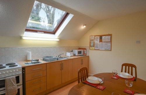 Llanteg Casa | Oak Lodge - Uk49400