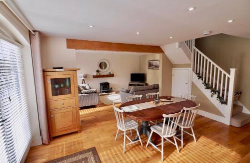 Thornton Dale Casa | Oak Tree Barn