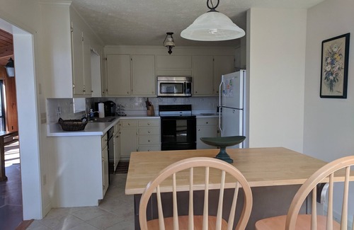 Lyndhurst Casa | ¡Nuevo en el mercado de alquiler! Oak Tree Cottage, un refugio en el bosque de Virginia Central