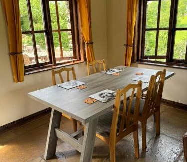 Bretherdale Apartamento | Oak Tree Cottage nestled in the hills of the Lake District and Yorkshire Dales