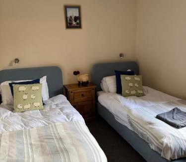 Bretherdale Apartamento | Oak Tree Cottage nestled in the hills of the Lake District and Yorkshire Dales