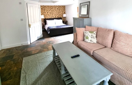 New Forest District Casa | Oak Tree Rooms