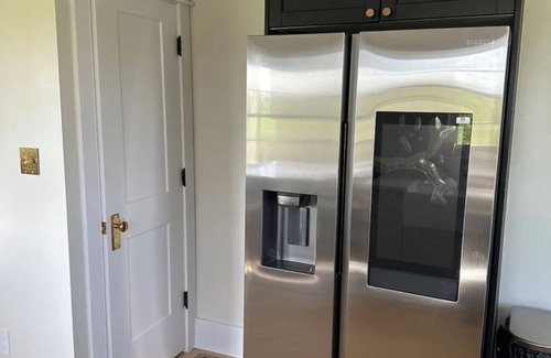 Southville Casa | Oakdale Farms! Fun game room! Hillside views