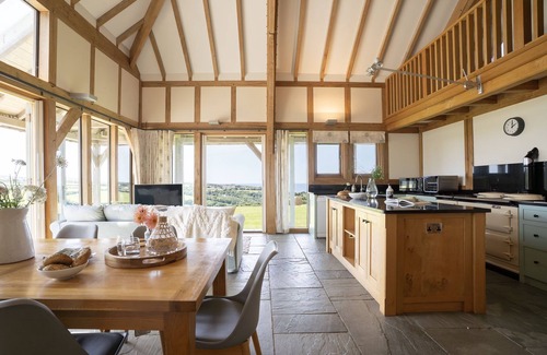 Saint Gennys Casa | Oakfield - a price managed that sleeps 6 guests in 3 bedrooms