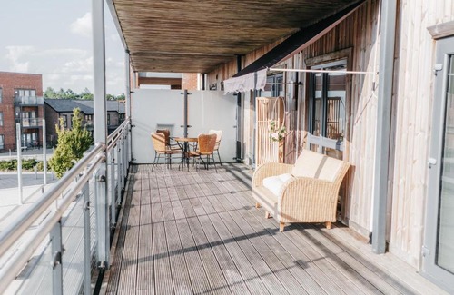 Milton Keynes Apartamento | Oakgrove Apartment - 2 Bedroom with Terrance and private parking