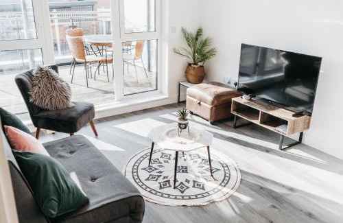 Milton Keynes Apartamento | Oakgrove Apartment - 2 Bedroom with Terrance and private parking