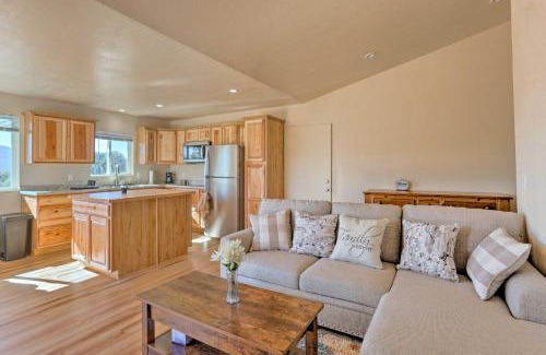 Yosemite Forks Casa | Oakhurst Duplex about 13 Mi to Yosemite National Park!