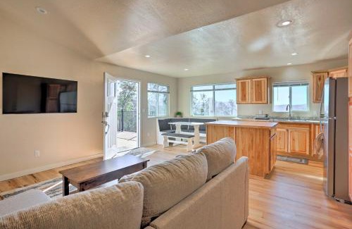 Yosemite Forks Casa | Oakhurst Duplex about 13 Mi to Yosemite National Park!