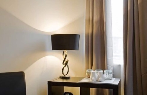 Wolverhampton Casa | Oaklands