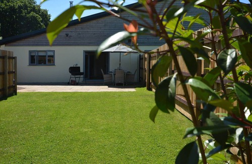 Payhembury Casa | Oakleigh View - Contemporary rural barn conversion in East Devon countryside