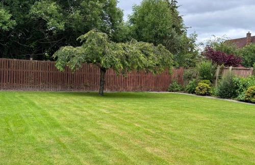 Marybank Casa | Oaklyn,Highland Village of Beauly, Quiet Neighbourhood, One Bed, Min 5 nights