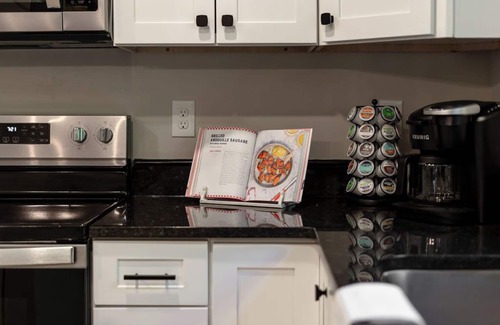Dahlonega Casa | Oakmoss Cottage- New Hottub - Office - Local Wineries - Pet friendly - Dahlonega