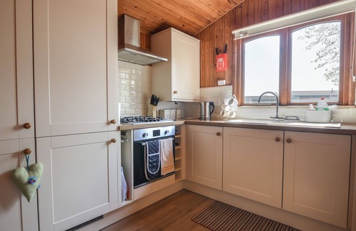 Combpyne Cabaña | OAKWOOD 1 @ PINEWOOD RETREAT, family friendly in Lyme Regis