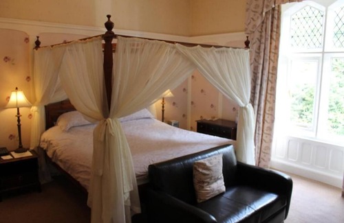 Bingley Hotel | Oakwood Hall