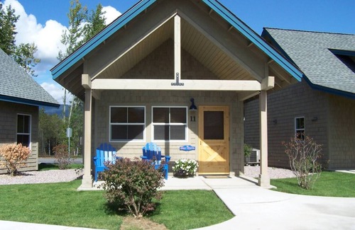Dover Bay Casa | Oar Tern - Courtyard Beach Bungalow