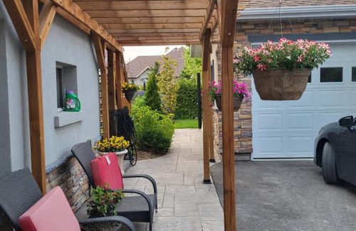 Bradford West Gwillimbury Otro | Oasis Backyard