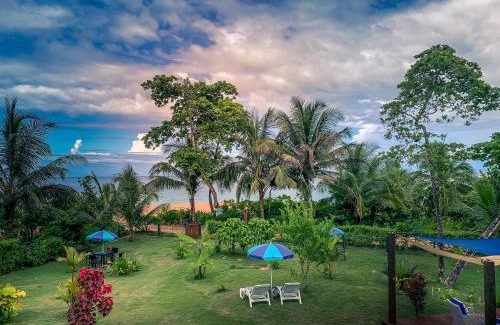 Bocas del Toro Cama Y Desayuno | Oasis Bluff Beach