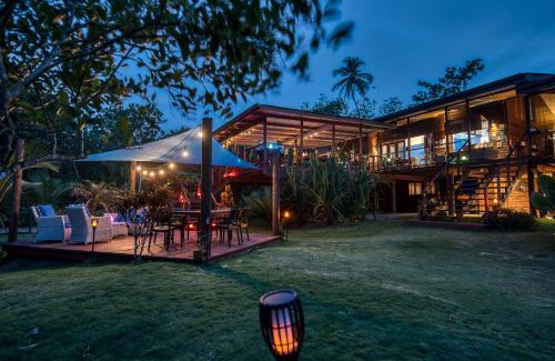 Bocas del Toro Cama Y Desayuno | Oasis Bluff Beach