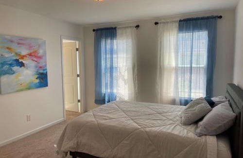 Oakdale Casa | Oasis - Entire Home 10 minutes from Uptown Charlotte, NC