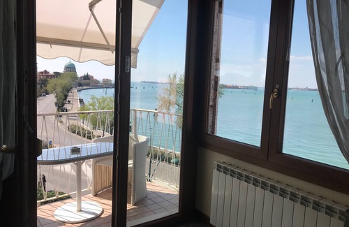 San Nicolo Casa | Oasis Golden Lagoon Chalet