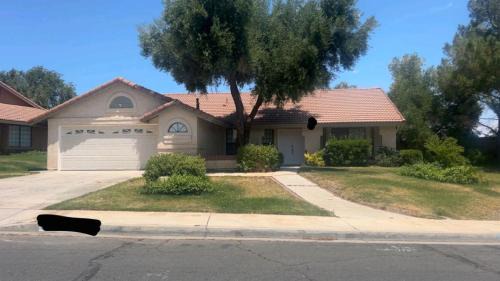 Palmdale Casa | Oasis Hm near Rancho Vista- Shared Hm