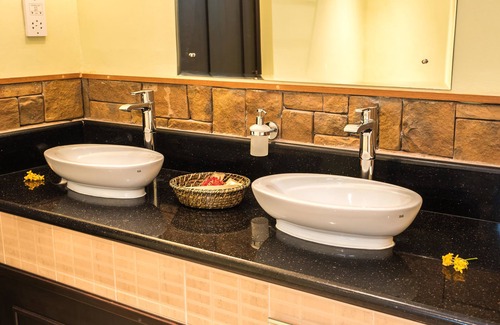 Grand Anse Hotel | Oasis Hotel Restaurant & Spa