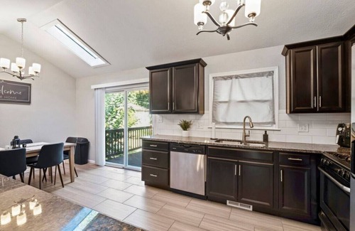 Lenexa Casa | Oasis in Overland Park: Your Perfect Retreat!