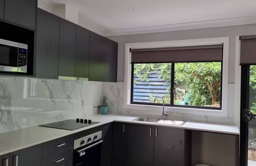 Dural Casa | Oasis in the heart of Dural-7 mnt away frm 3 Metro stations.Direct Metro to CBD.