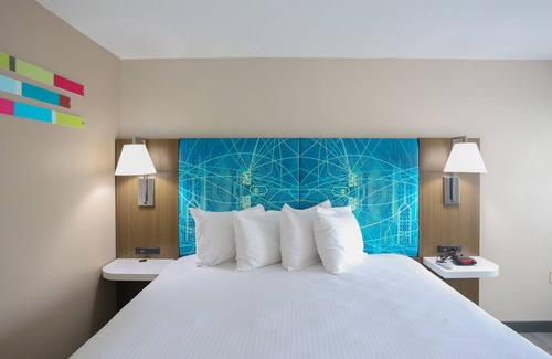 Polk Village Hotel | Oasis Inn