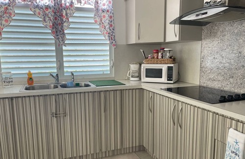 Puerto Nuevo Apartamento | Oasis@MarBella is located in Playa de Vega Baja.